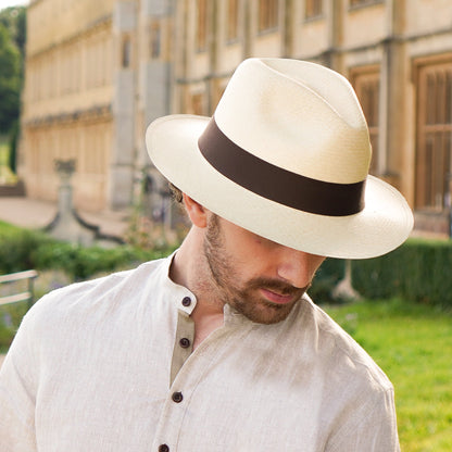 Beautifully Finished Garment in a Timeless Design