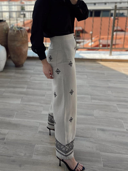Gracefully Styled Trousers for Any Occasion