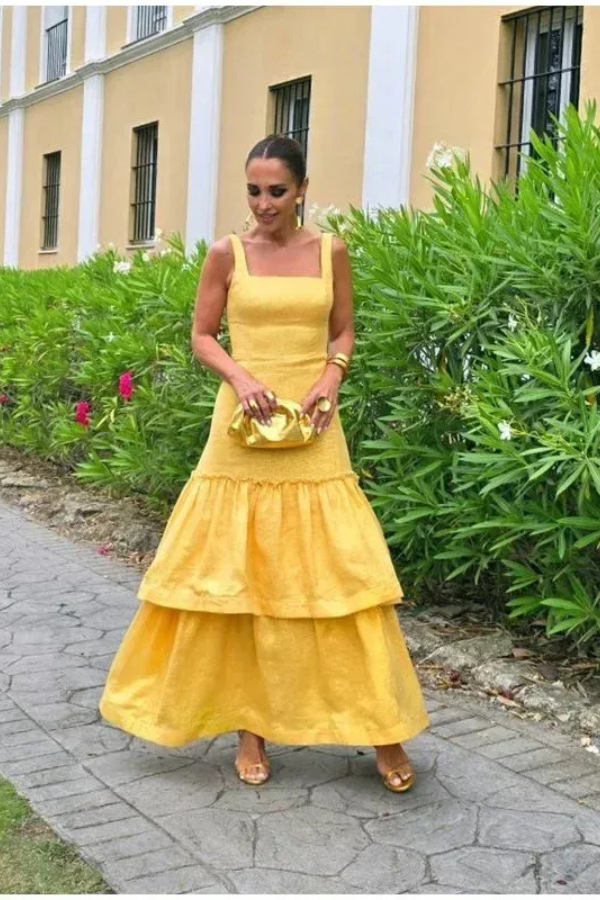 Gracefully Styled Garment for Any Occasion