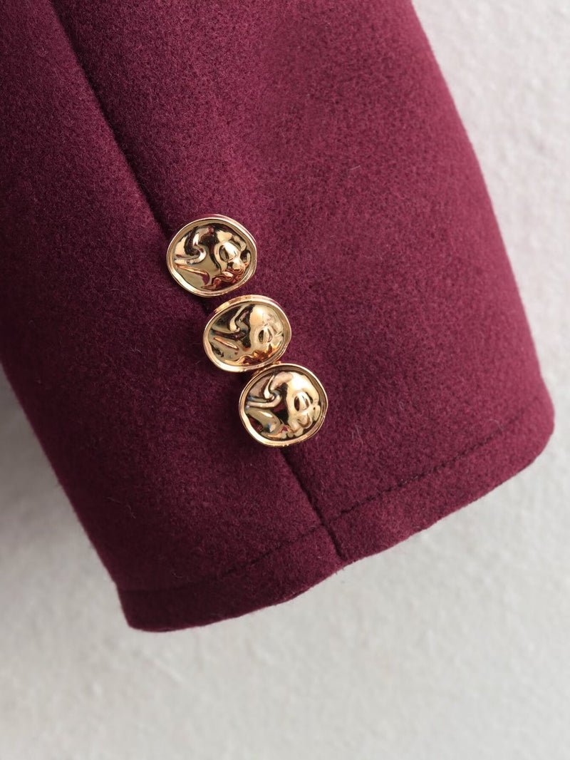 Sophisticated Garment with a Clean Classic Look