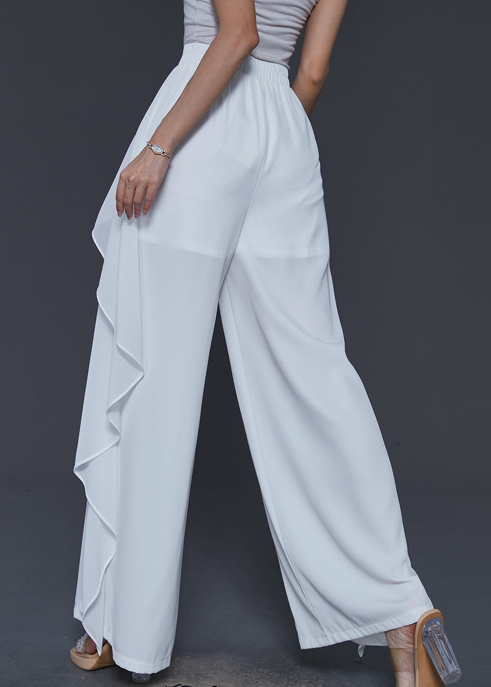 Beautifully Crafted Pants in a Classic Style