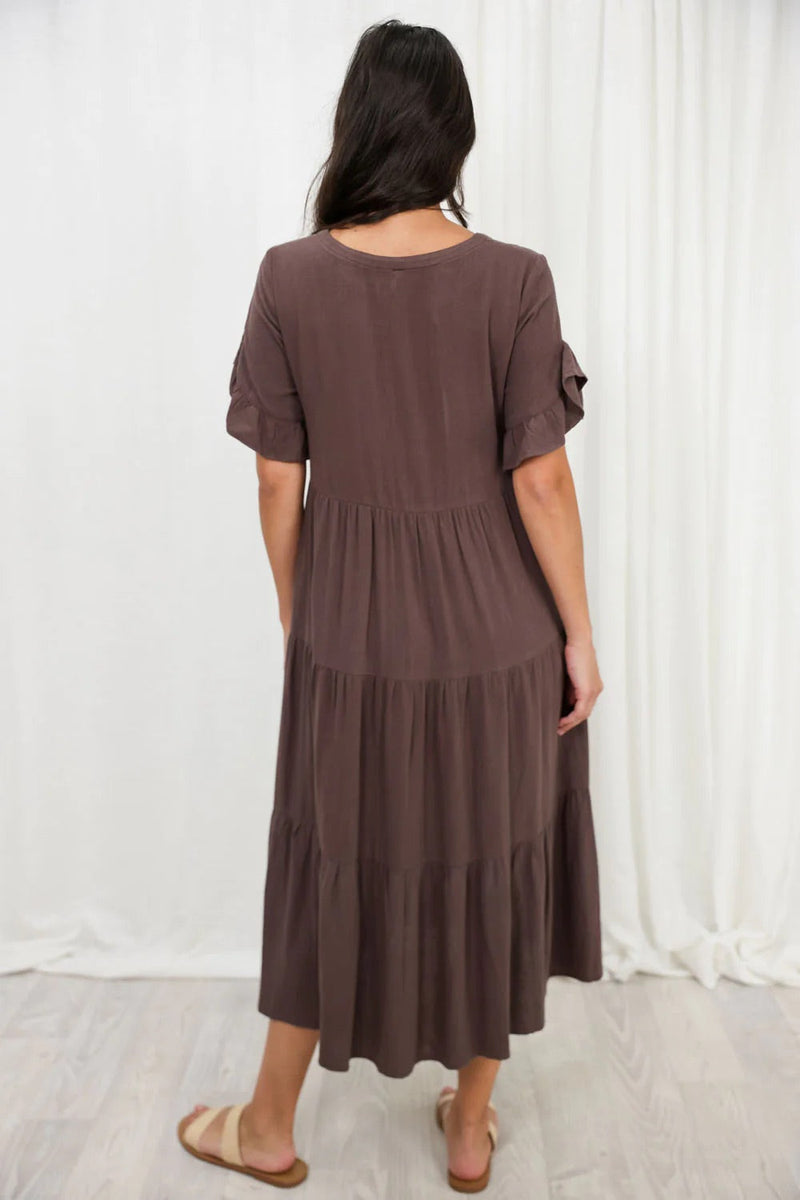 Sophisticated Dress with a Clean Classic Look