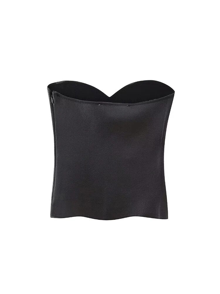 Classic Vintage Top with a Flattering Fit