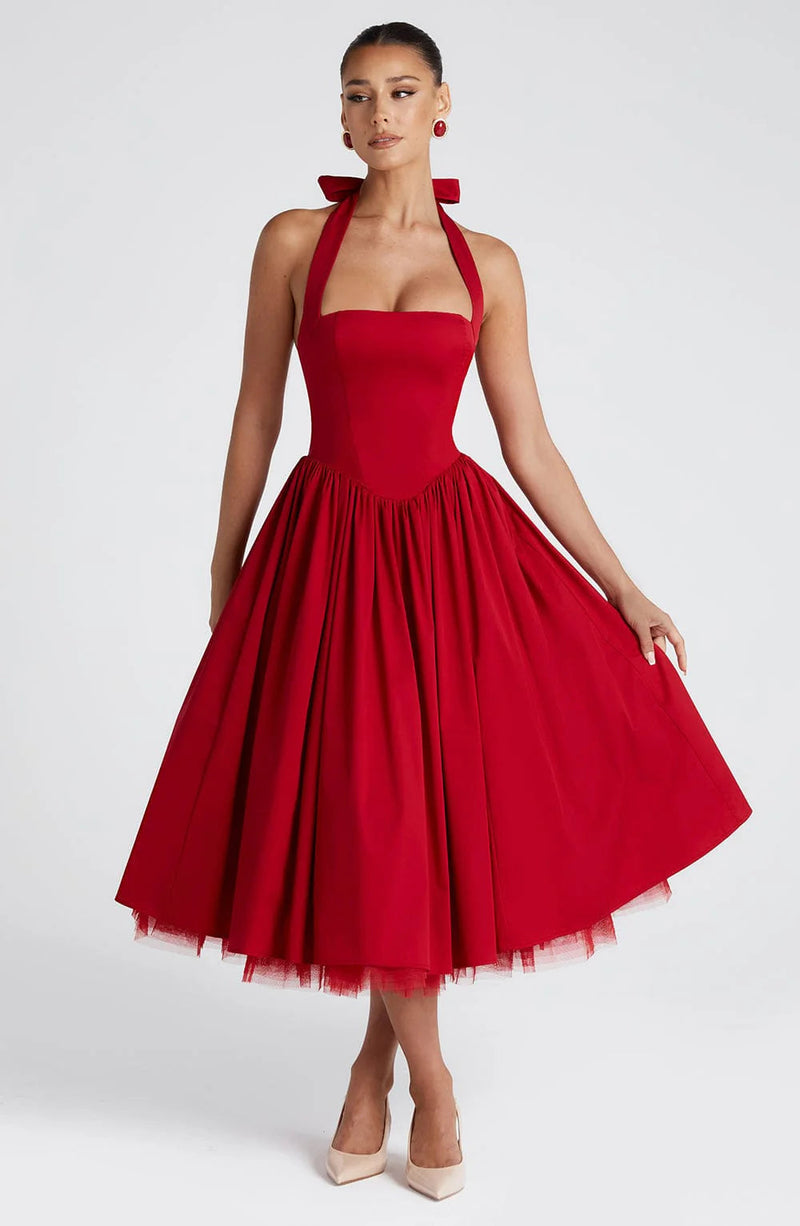 Effortlessly Elegant Dress with a Timeless Design