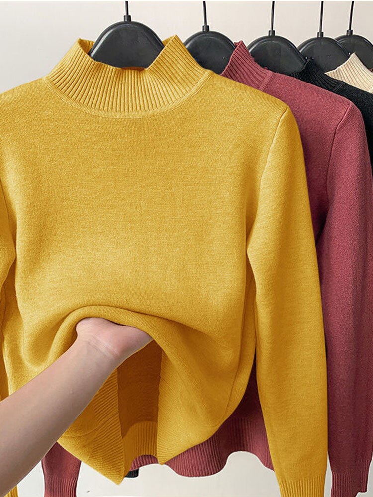 Classic Vintage Sweater with a Flattering Fit
