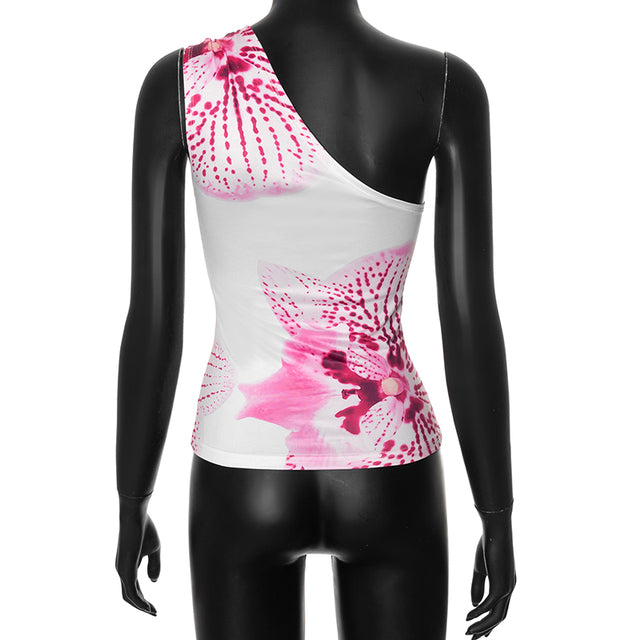 Effortlessly Elegant Top with a Timeless Design