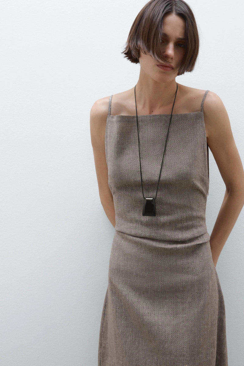 Beautifully Crafted Dress in a Classic Style