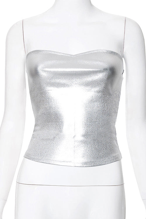 Effortlessly Elegant Top with a Timeless Design