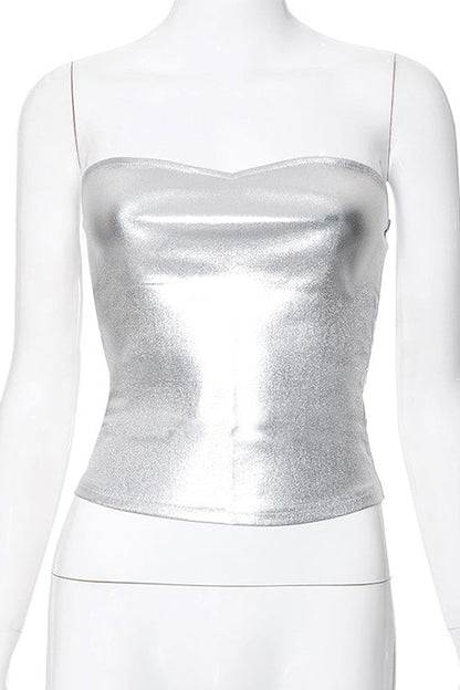 Effortlessly Elegant Top with a Timeless Design