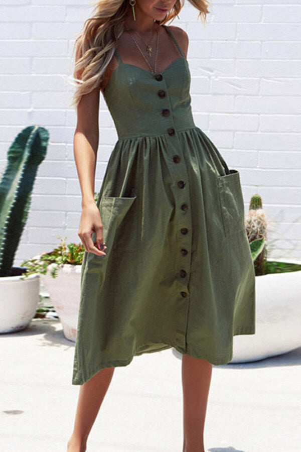 Well Tailored Dress with a Graceful Silhouette