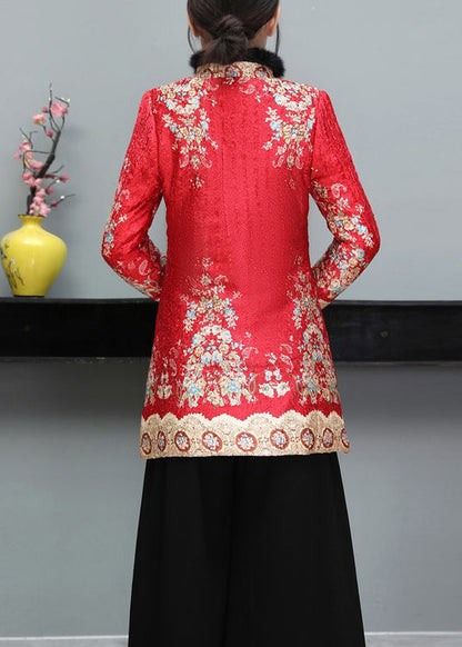 Beautifully Finished Coat in a Timeless Design