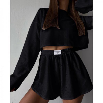 Beautifully Finished Pullover in a Timeless Design