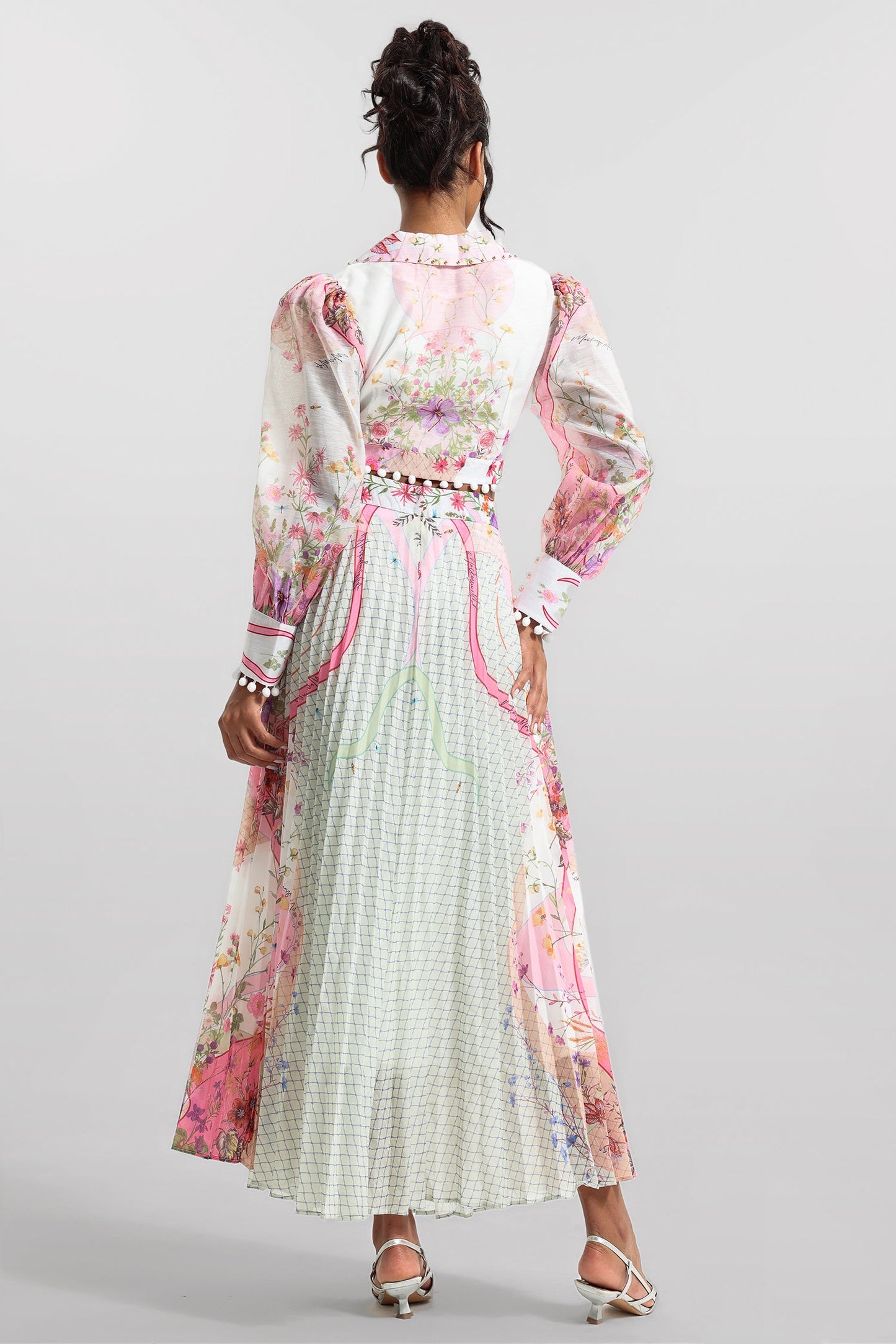 Beautifully Balanced Top with Timeless Character