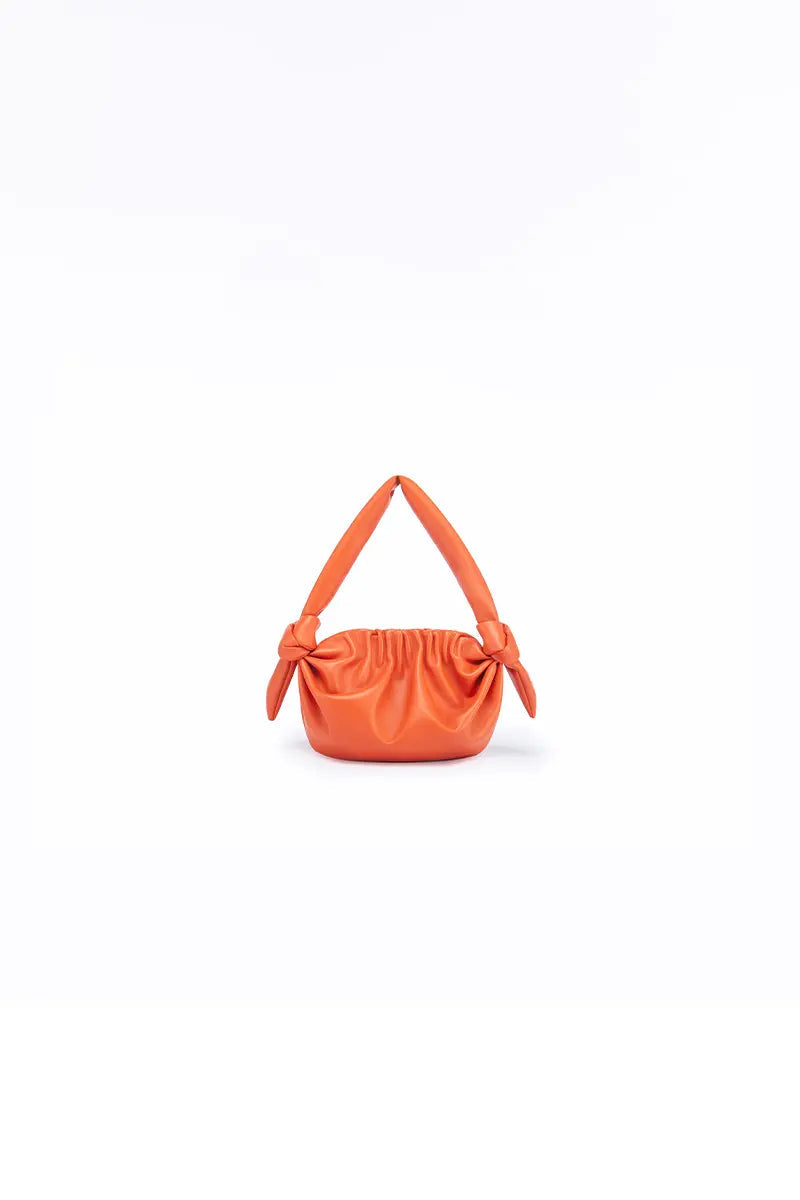 Gracefully Styled Bag for Any Occasion
