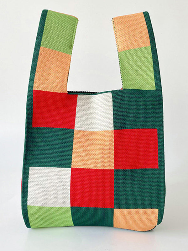 Well Tailored Bag with a Graceful Silhouette