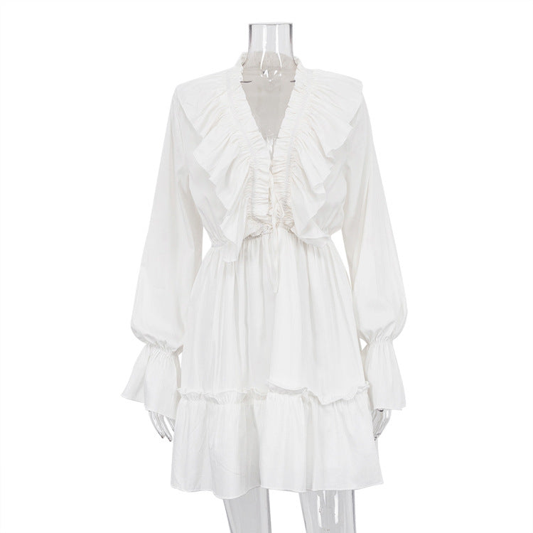 Effortlessly Elegant Dress with a Timeless Design