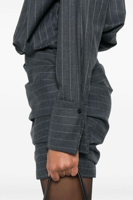 Sophisticated Garment with a Clean Classic Look