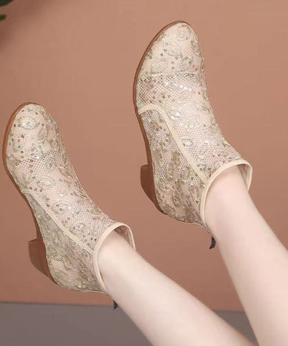 Polished Boots with an Effortless Classic Look