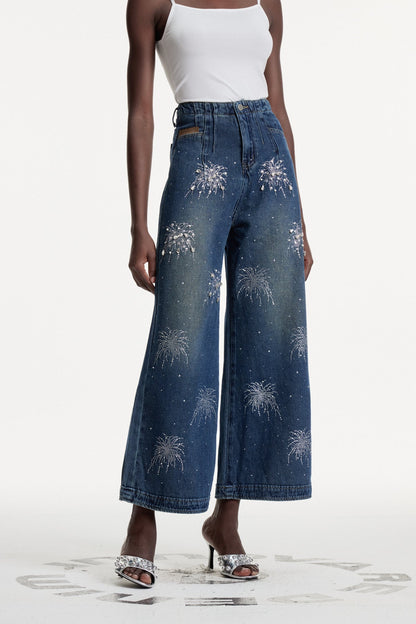 Well Tailored Garment with a Graceful Silhouette
