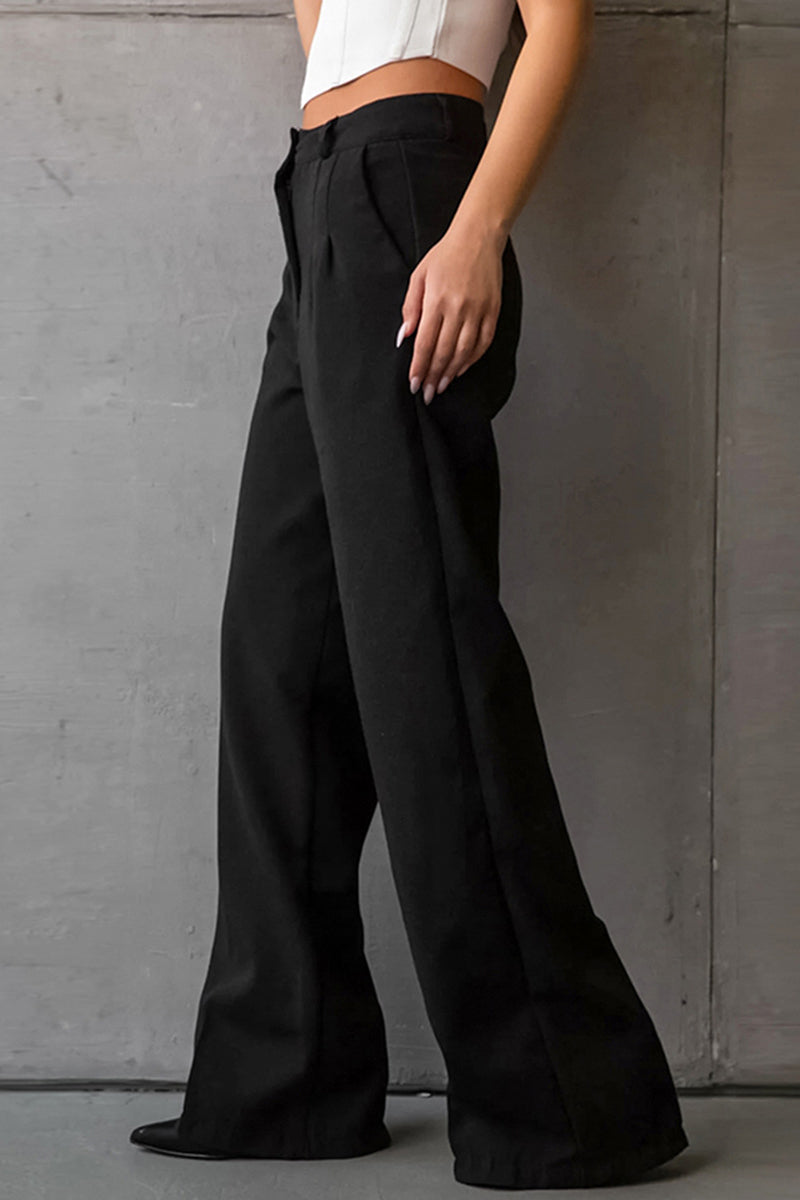 Effortlessly Elegant Garment with a Timeless Design