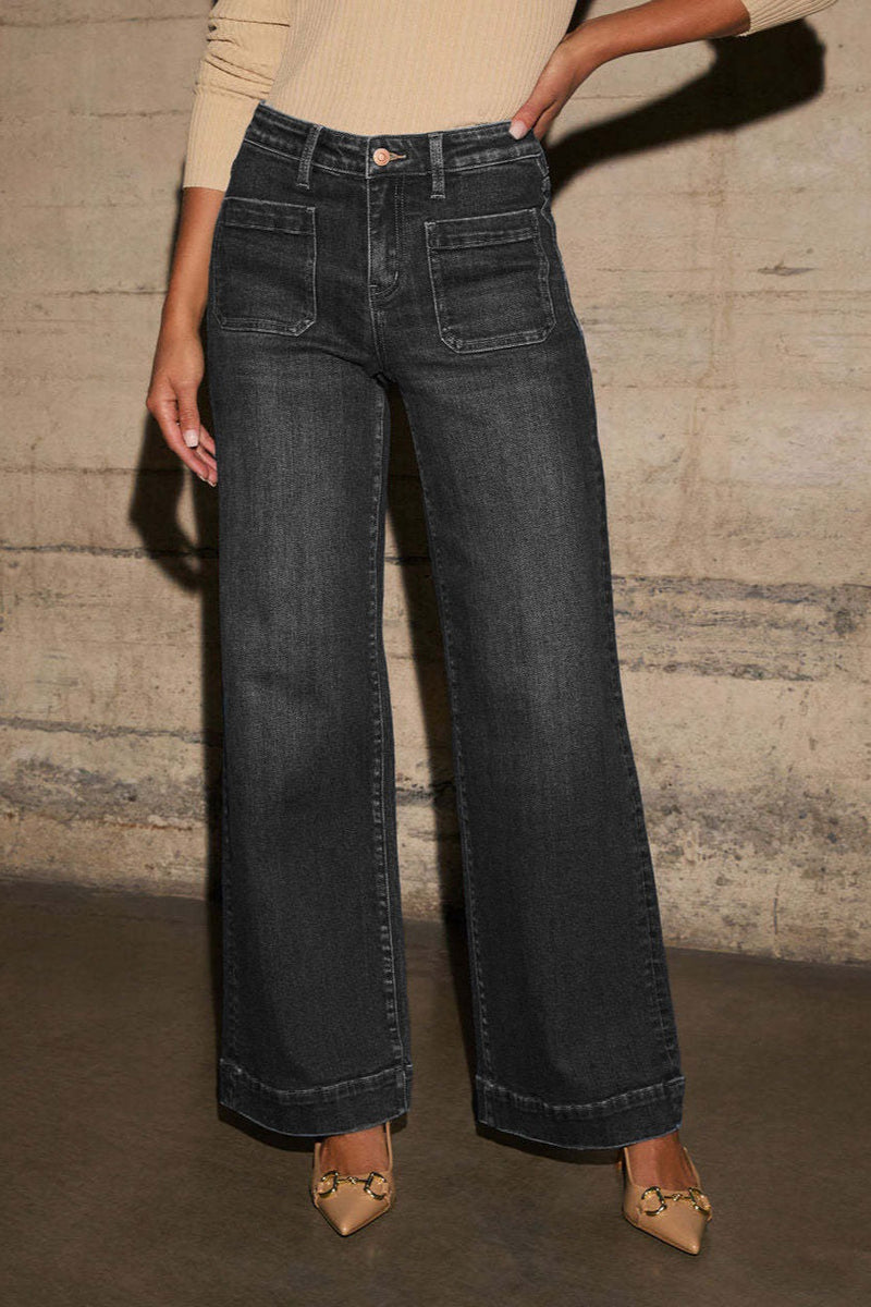 Effortlessly Elegant Garment with a Timeless Design
