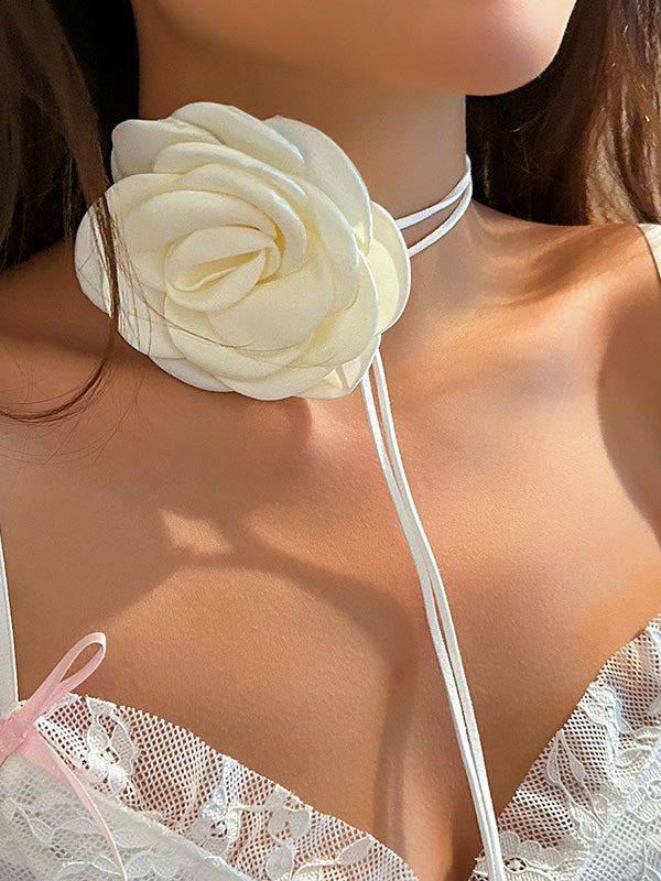 Effortlessly Elegant Garment with a Timeless Design