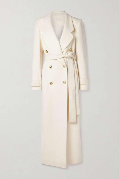 Beautifully Finished Coat in a Timeless Design