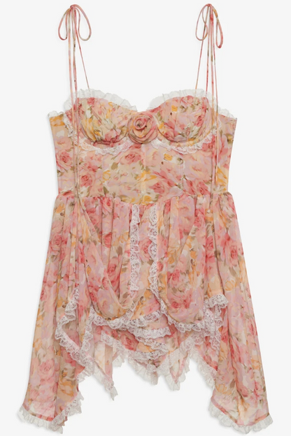 Gracefully Styled Dress for Any Occasion