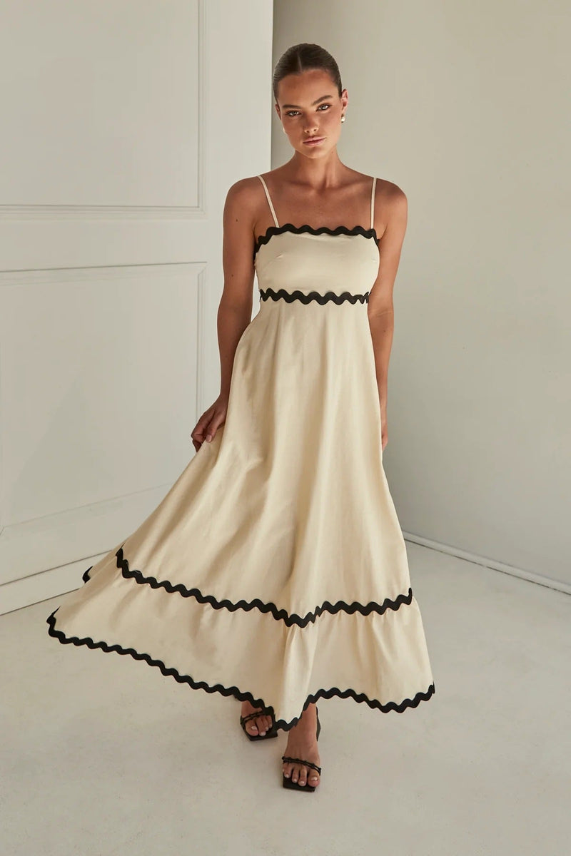 Classic Vintage & Enduringly Stylish Dress