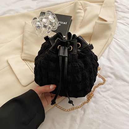 Well Tailored Bag with a Graceful Silhouette
