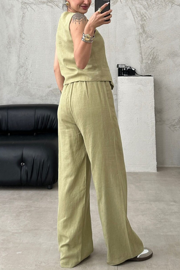 Beautifully Crafted Trousers in a Classic Style