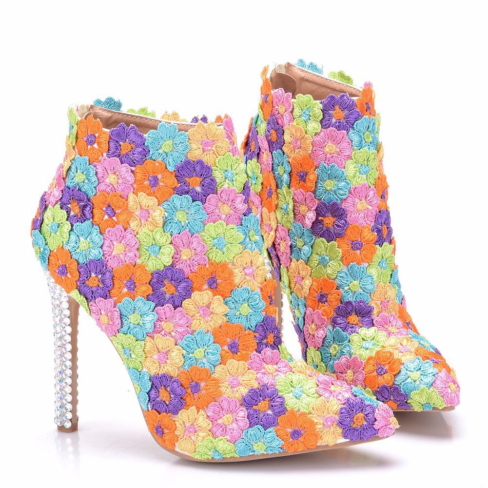 Classic Vintage Boots with a Flattering Fit