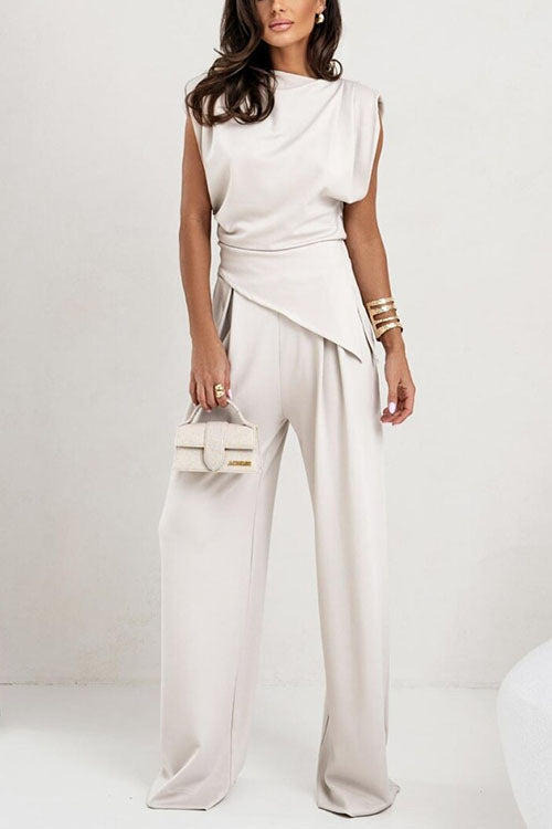 Well Tailored Pants with a Graceful Silhouette