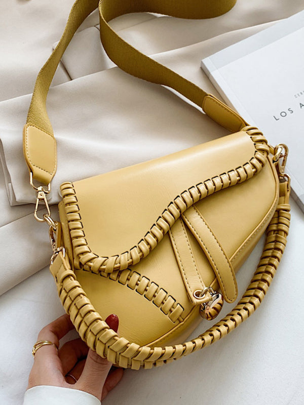 Well Tailored Bag with a Graceful Silhouette