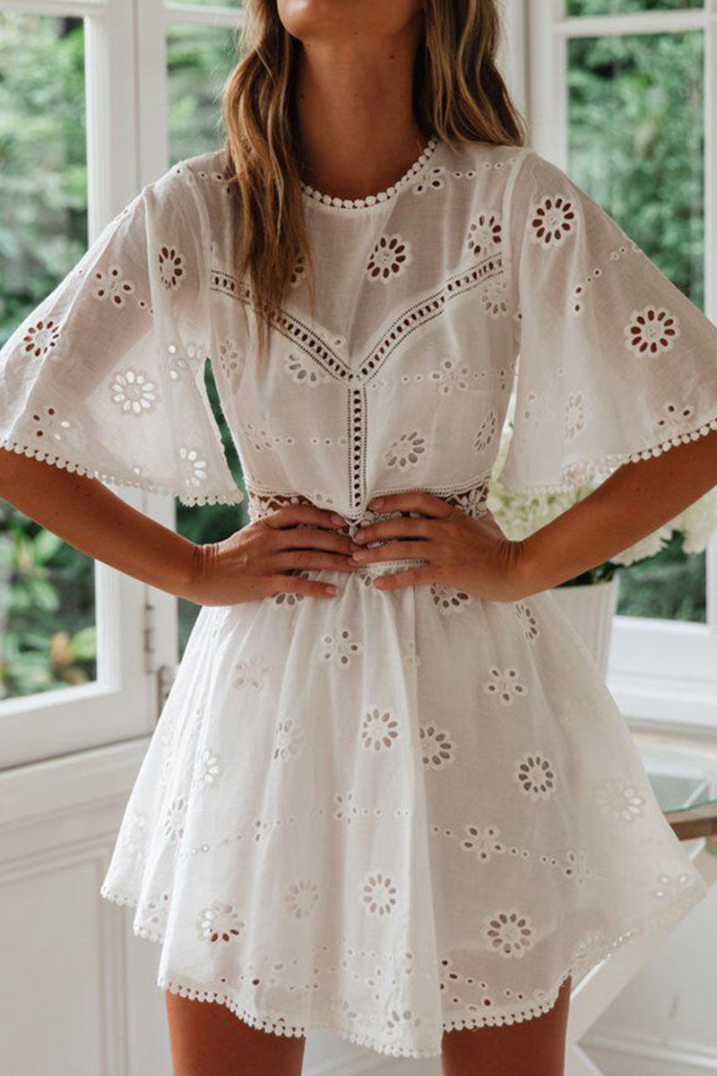 Well Tailored Dress with a Graceful Silhouette