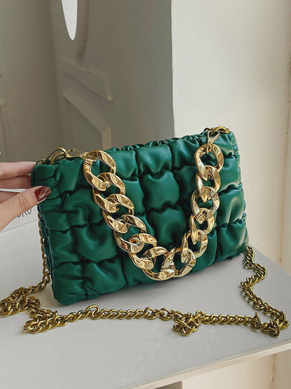 Effortlessly Elegant Bag with a Timeless Design