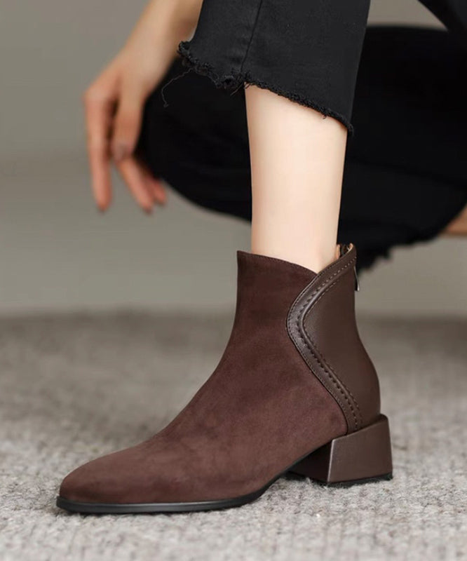Well Tailored Boots with a Graceful Silhouette
