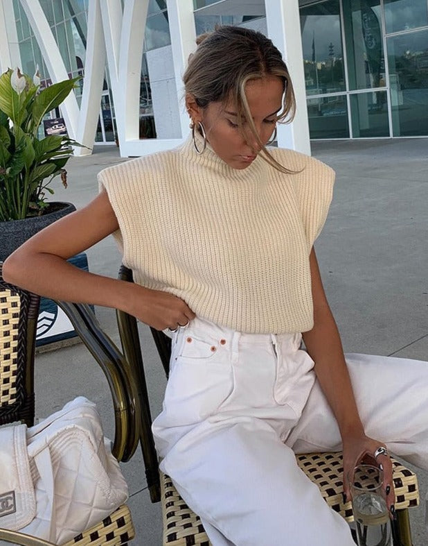 Effortlessly Elegant Top with a Timeless Design
