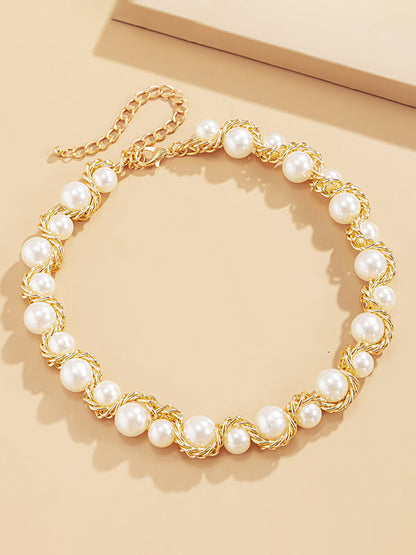 Effortlessly Elegant Garment with a Timeless Design
