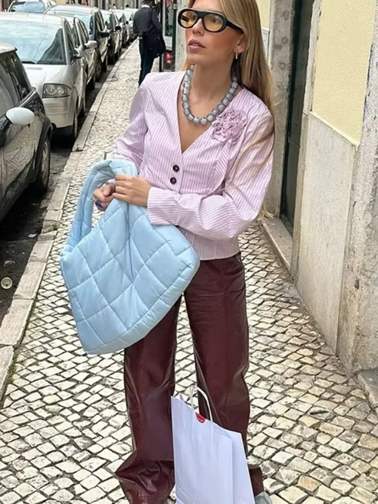 Well Tailored Blouse with a Graceful Silhouette