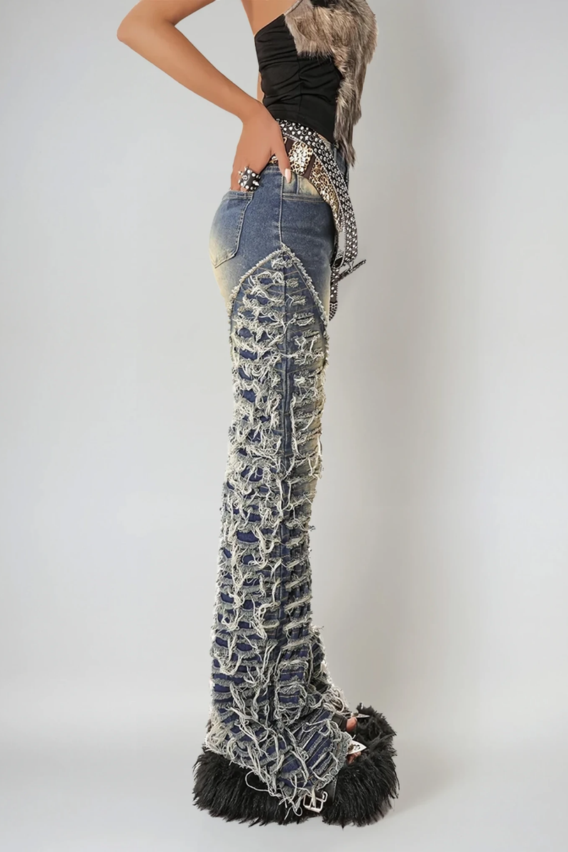 Effortlessly Elegant Garment with a Timeless Design