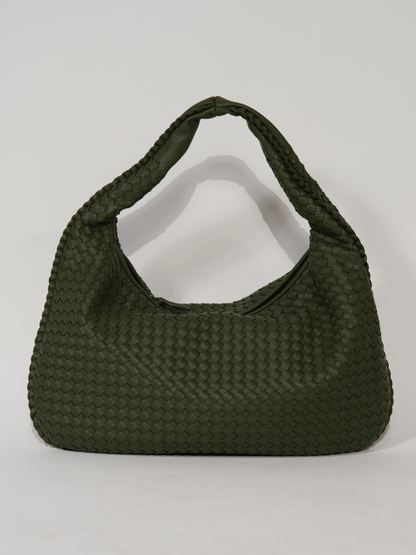 Gracefully Styled Bag for Any Occasion