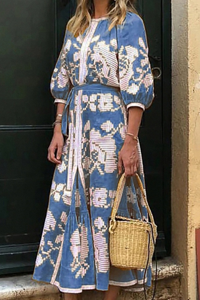 Gracefully Styled Dress for Any Occasion