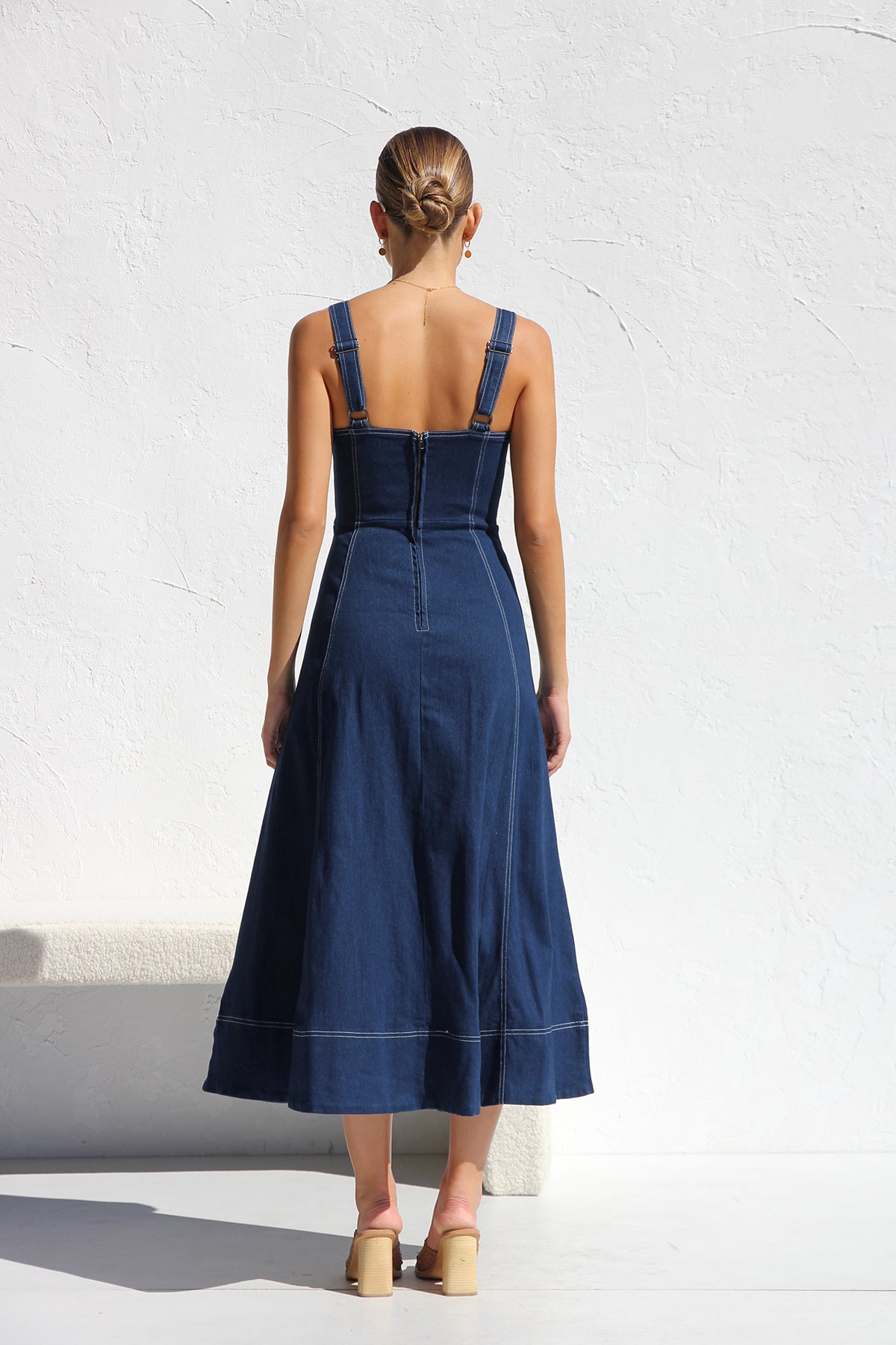 Sophisticated Dress with a Clean Classic Look