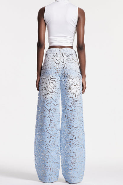 Well Tailored Garment with a Graceful Silhouette