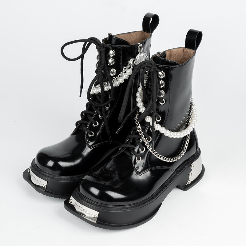 Elegantly Styled Boots for Everyday Wear