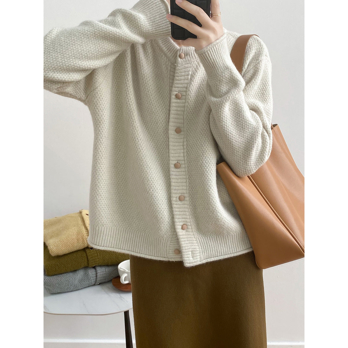 Elegantly Styled Cardigan for Everyday Wear