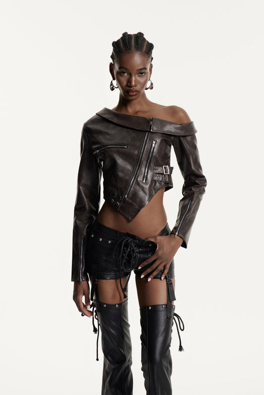 A Vintage Style Top with Delicate Timeless Details