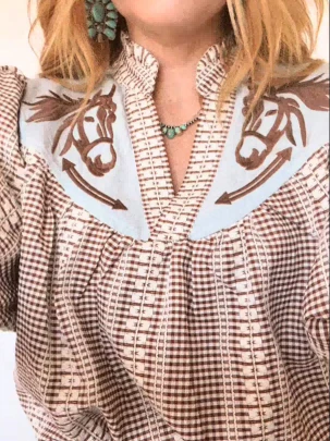 Polished Blouse with an Effortless Classic Look