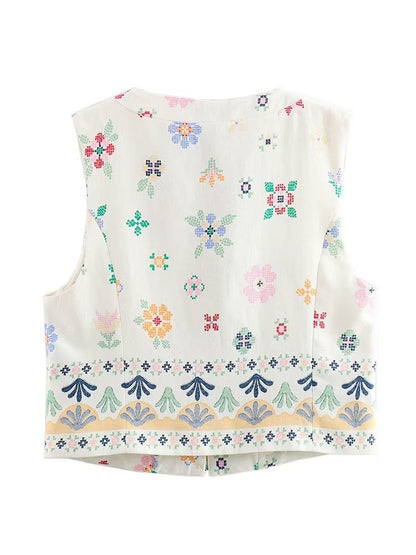 Beautifully Finished Garment in a Timeless Design